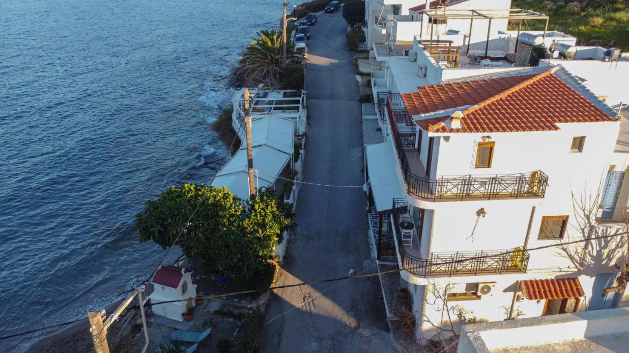 The Island House - Family Size Apt - Overlooking The Aegean - 3 Steps From The Beach Móhlosz Kültér fotó