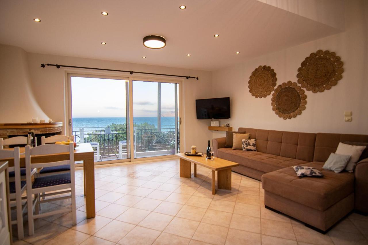 The Island House - Family Size Apt - Overlooking The Aegean - 3 Steps From The Beach Móhlosz Kültér fotó