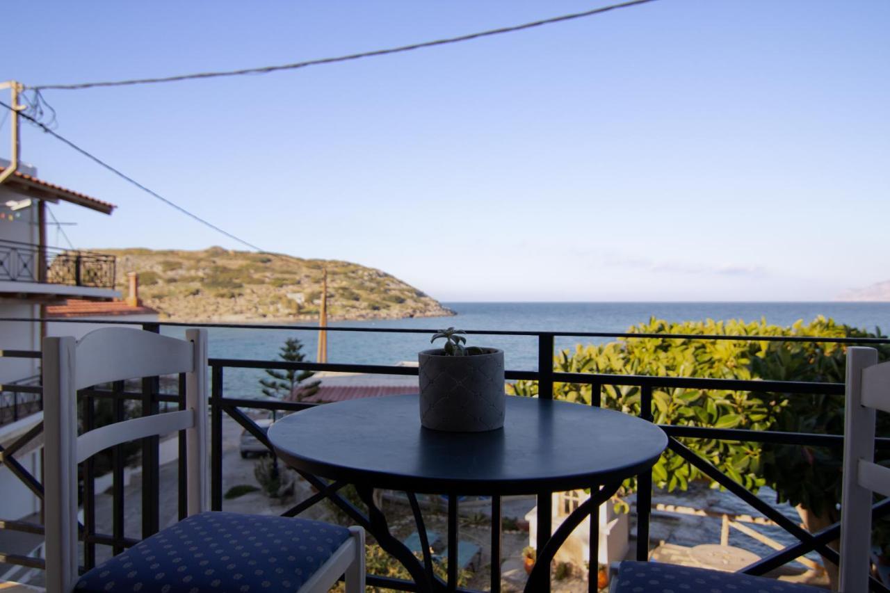 The Island House - Family Size Apt - Overlooking The Aegean - 3 Steps From The Beach Móhlosz Kültér fotó